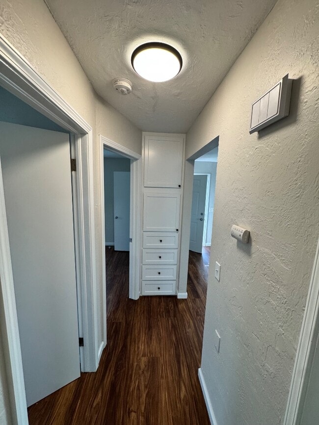 Building Photo - 2505 SW Murray Dr