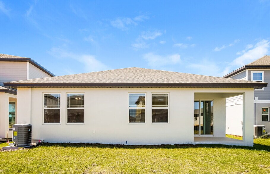 Building Photo - 2260 Crossbow St