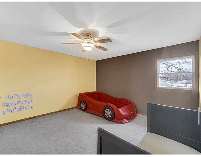 Building Photo - 6708 Tanager St