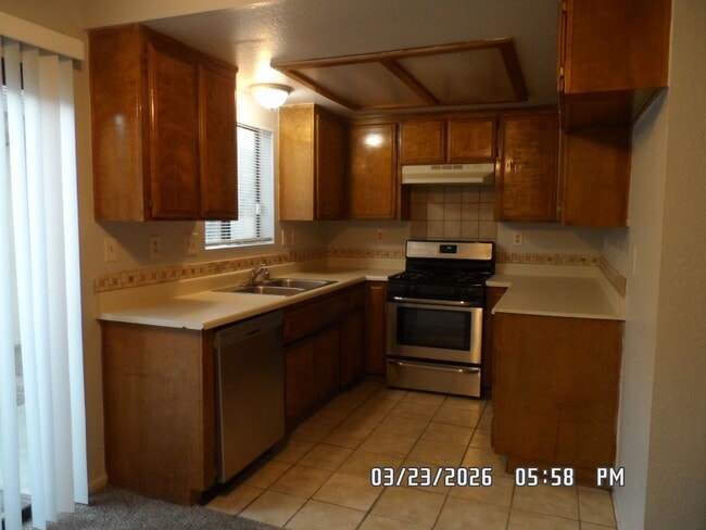 Building Photo - 0160