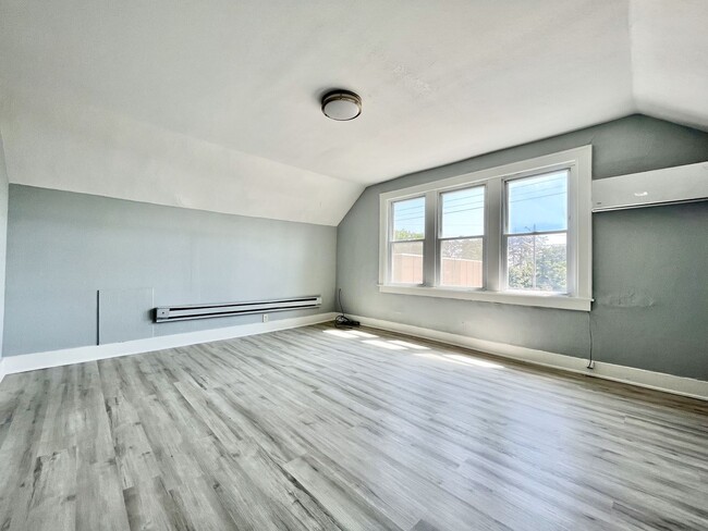 Building Photo - 2921 Peck St