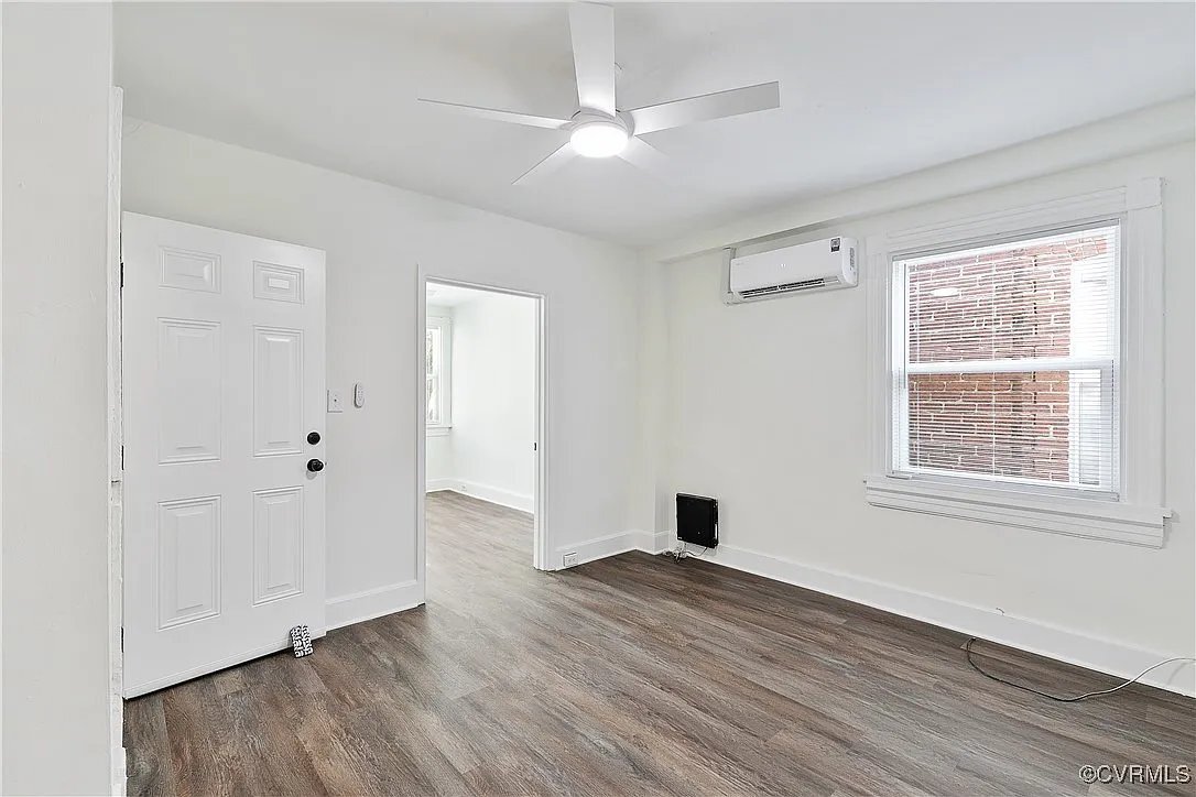 Building Photo - 3139 Ellwood Ave