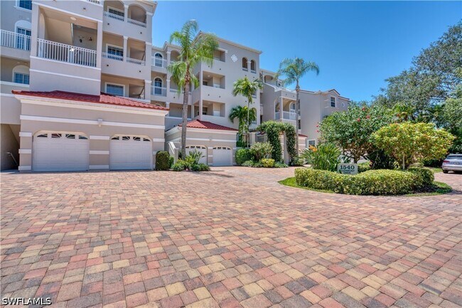 Building Photo - 1540 Clermont Dr