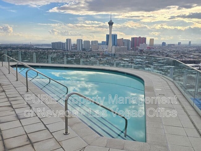 Building Photo - 200 Hoover Ave