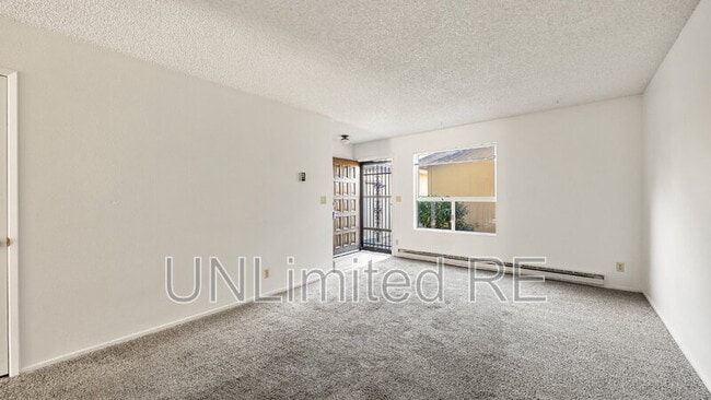 Building Photo - 1637 Canada Crescent