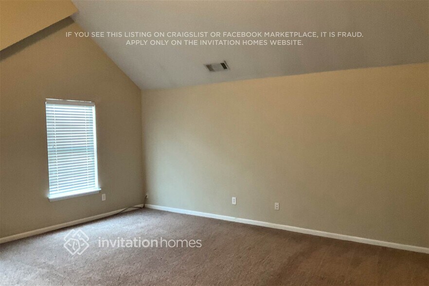 Building Photo - 3502 Rosebud Park Dr