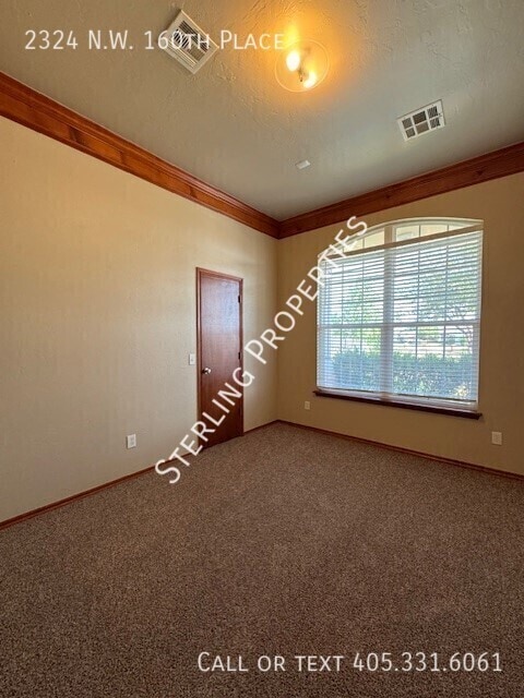 Building Photo - 2324 NW 160th Pl