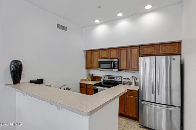 Building Photo - 2989 N 44th St