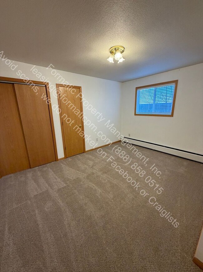 Building Photo - Pet Friendly - 3 Bed 2.5 Bath Charming Home in the Heart of Dacono with Small-Town Appeal