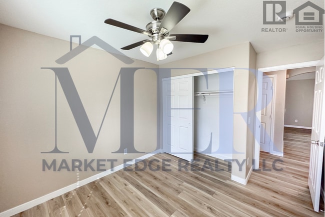 Building Photo - 3Bed/2Bath Home at Broadway/16th St! Ready for Immediate Move-In!--NO HOA!