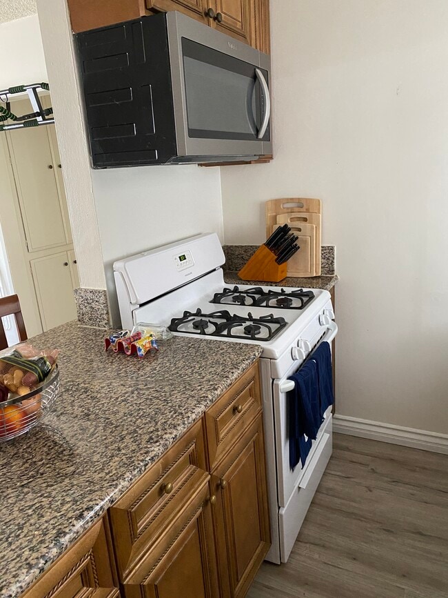 Building Photo - 2308 Clark Ln