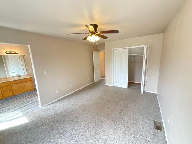 Building Photo - 5 Bedroom Home Available Near Briargate Pkwy & Austin Bluffs Pkwy!