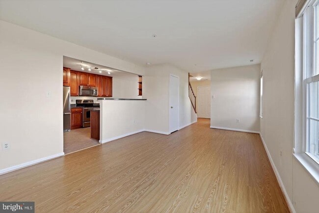 Building Photo - 15435 Reprise Terrace