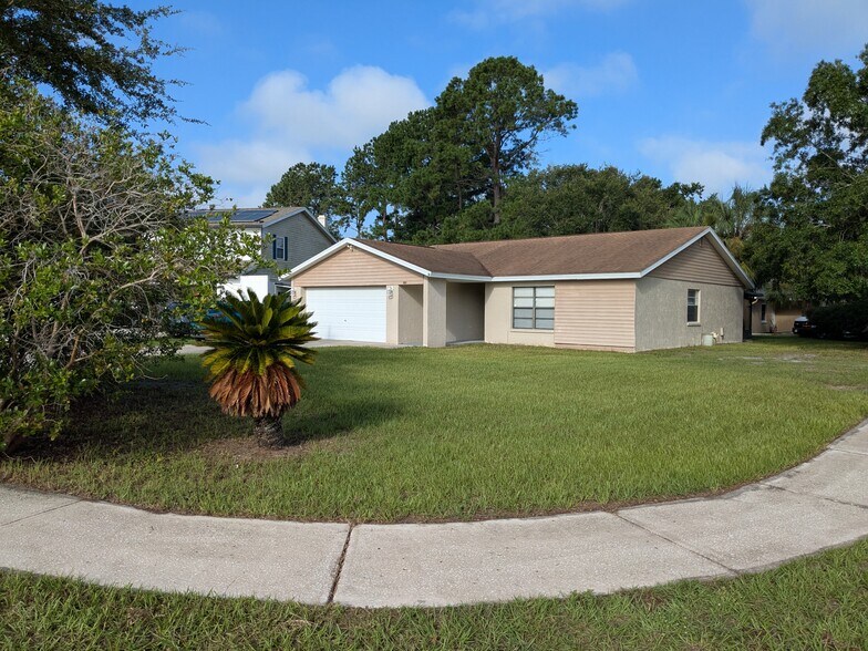 Primary Photo - 5466 Pentail Cir