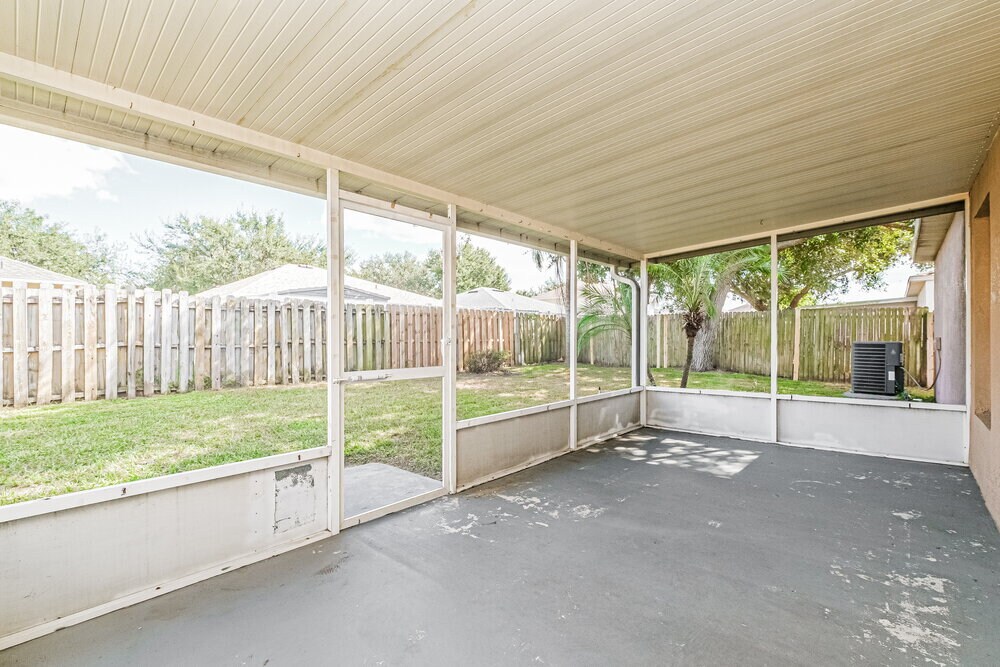 Building Photo - 12934 Lake Vista Dr