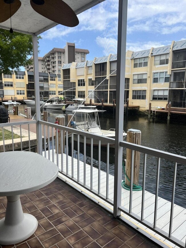 Building Photo - 777 S Federal Hwy