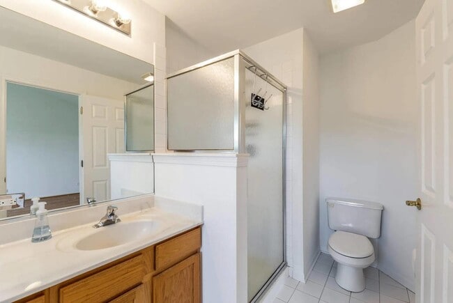 Building Photo - 852 S Insignia Ct