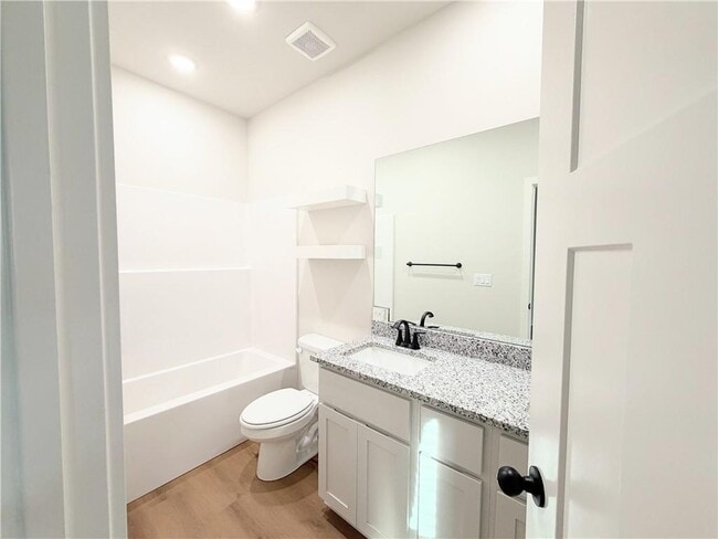 Building Photo - 531 Cosmos St