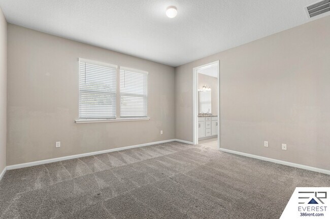 Building Photo - 58 Los Lagos Blvd