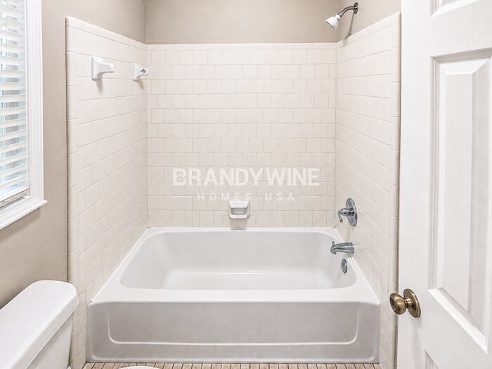 Building Photo - 9040 Gardener Dr