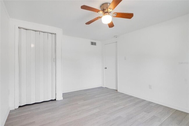 Building Photo - 813 Agnes Dr