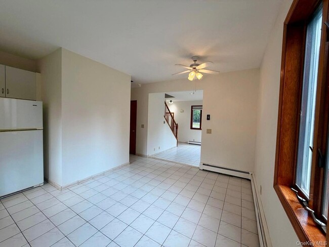 Building Photo - 110 Baron De Hirsch Rd