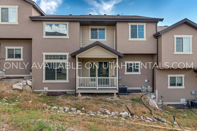 Building Photo - 1638 E Aspen Loop