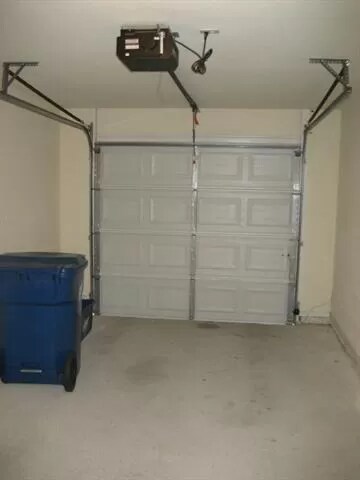 Building Photo - 701 Claremont Pkwy