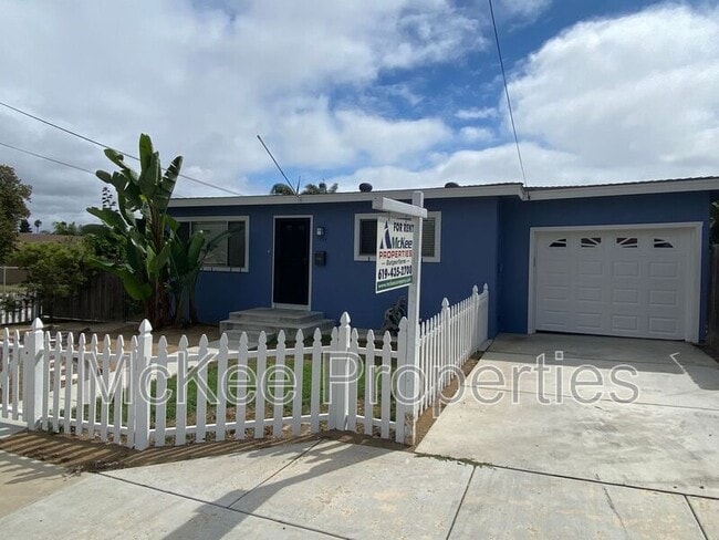 Primary Photo - 1357 Elm Ave