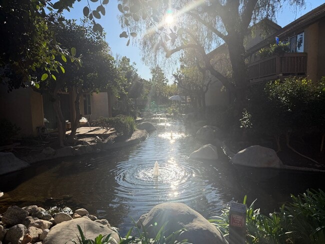 Building Photo - Charming 1 Bedroom, 1 bath condo in the heart of Irvine