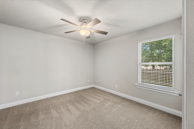 Building Photo - 4 Bed 2 Bath home in Milton