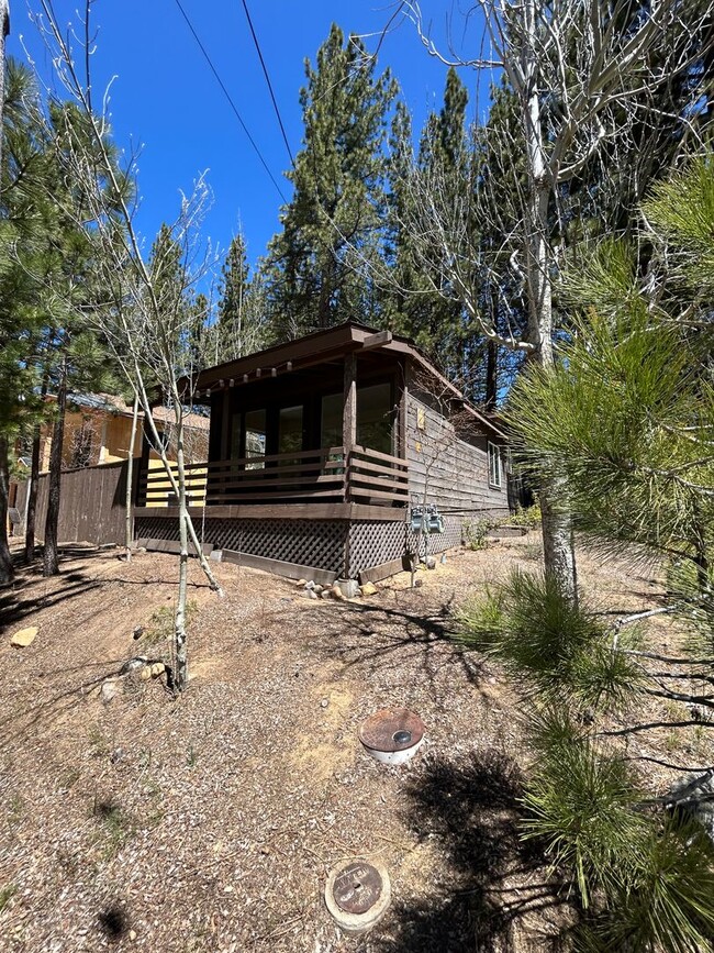 Building Photo - Adorable Al Tahoe ADU Cabin with Great Mea...