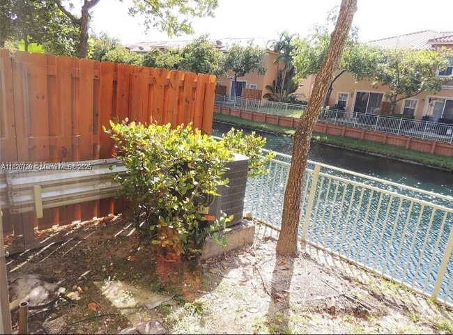 Building Photo - 4931 N Harbor Isles Dr