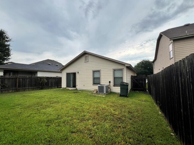 Building Photo - 2742 Perkins Pl
