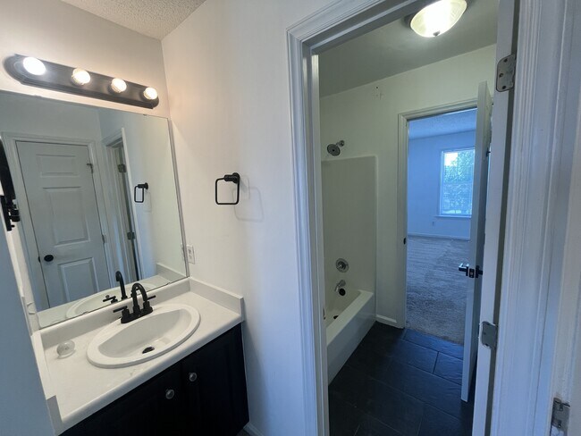 Building Photo - 5375 Cog Hill Ct