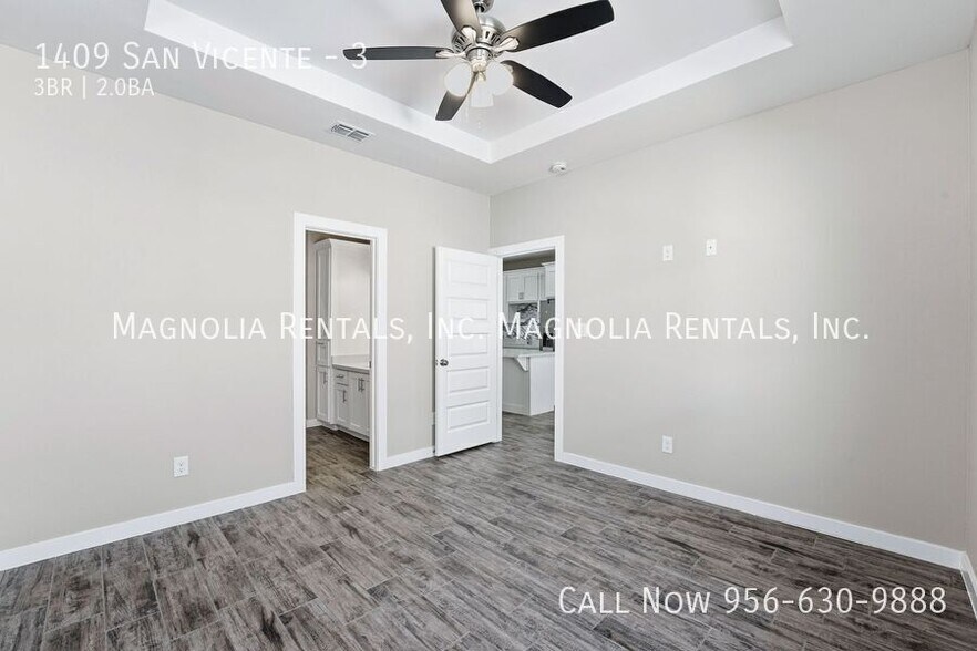 Building Photo - 1409 San Vicente