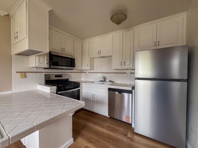 Floorplan - 221 Sheldon St