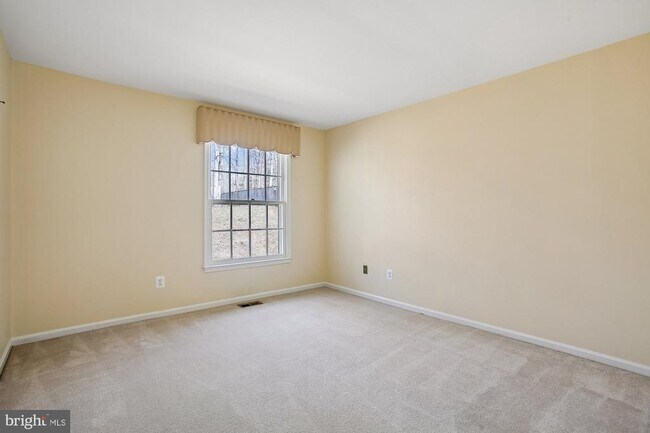 Building Photo - 6604 Tina Ln