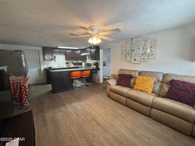 Building Photo - 203 Coronado Pl