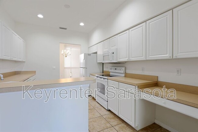 Building Photo - 4480 Streamside Ct