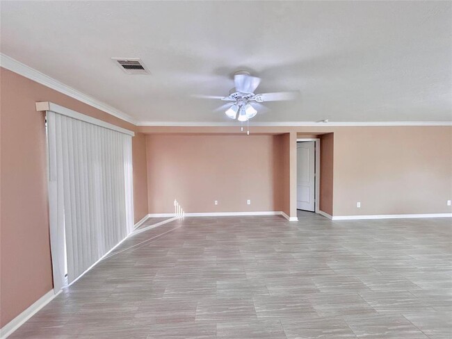 Building Photo - 803 Sweet Flower Dr