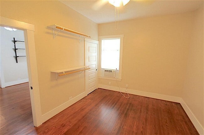 Building Photo - 1207 Ross St