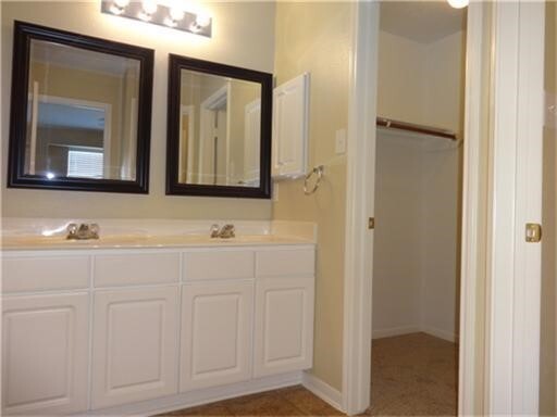 Building Photo - 16823 Accolade Way