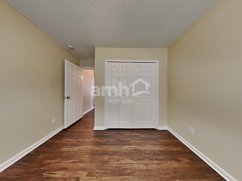 Building Photo - 5287 Moonlight Trail SW