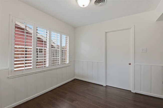 Building Photo - 3626 Latma Dr