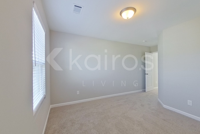 Building Photo - 888 Silent Barge Cv