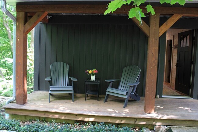 Building Photo - 6287 Riverview Rd