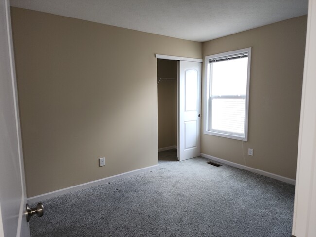 Building Photo - 9301 Cliff Springs Trail