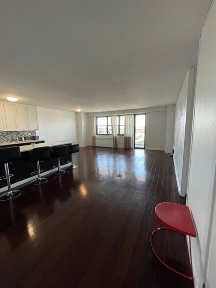 Primary Photo - 149 Thomas S Boyland St