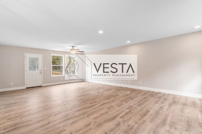 Building Photo - 16 Meadows Town Rd